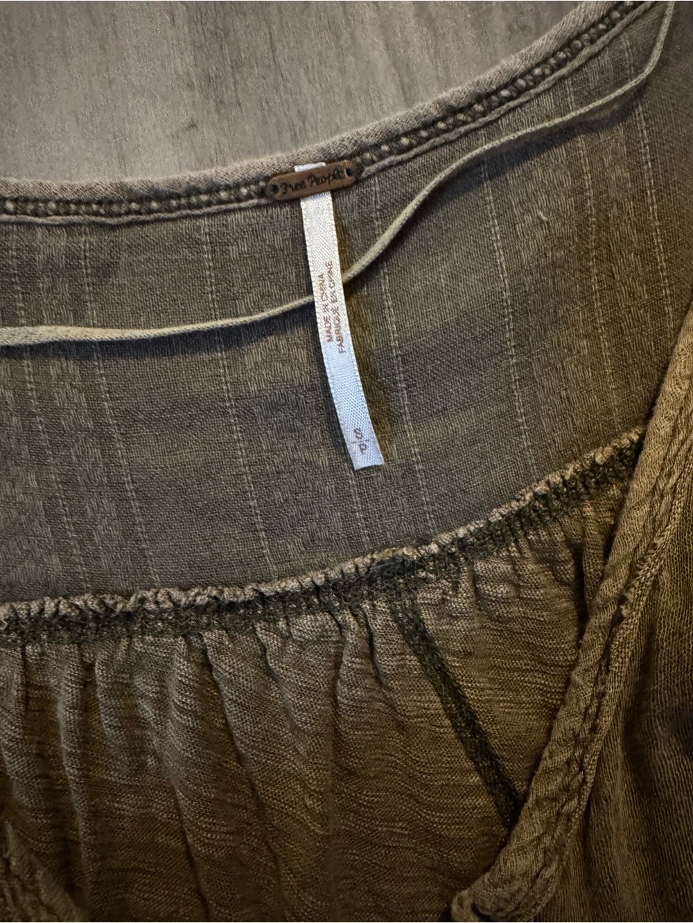 Free People Aster Henley Olive Green Short Sleeve Peasant Tunic - Picture 3 of 7